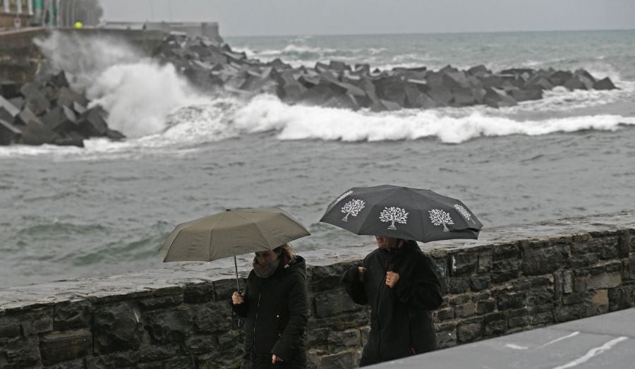 Fotos: Jornada gris y lluviosa
