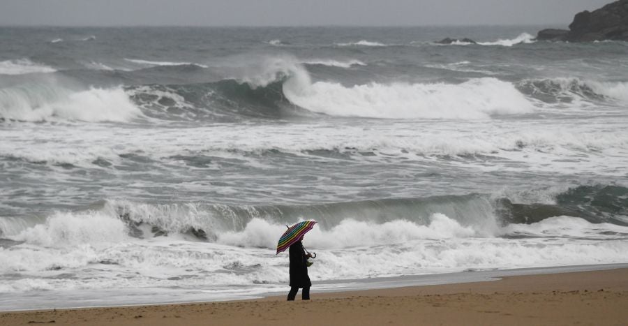 Fotos: Jornada gris y lluviosa