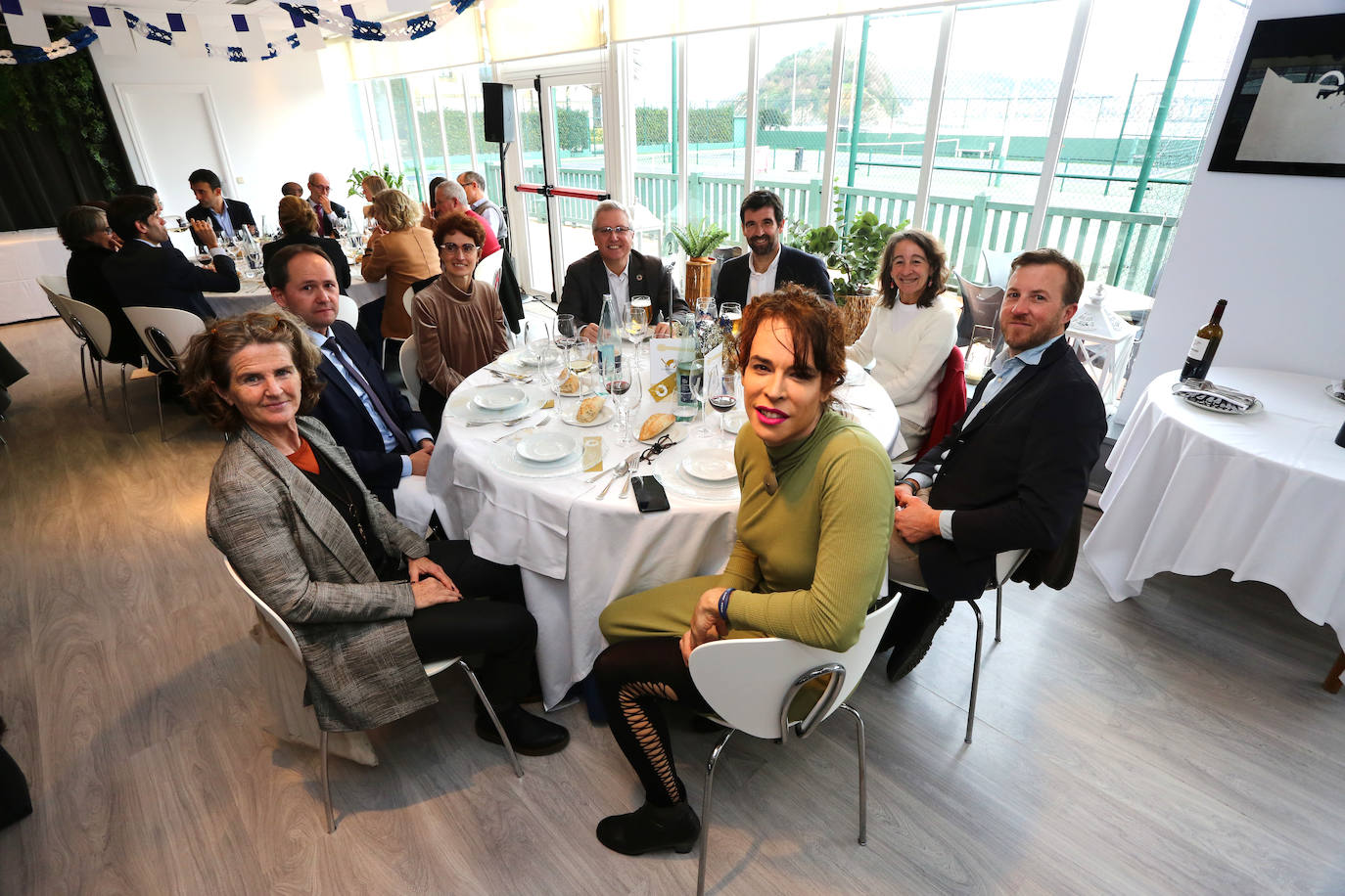 DV rindió homenaje a los Tambores de Oro de Donostia.
