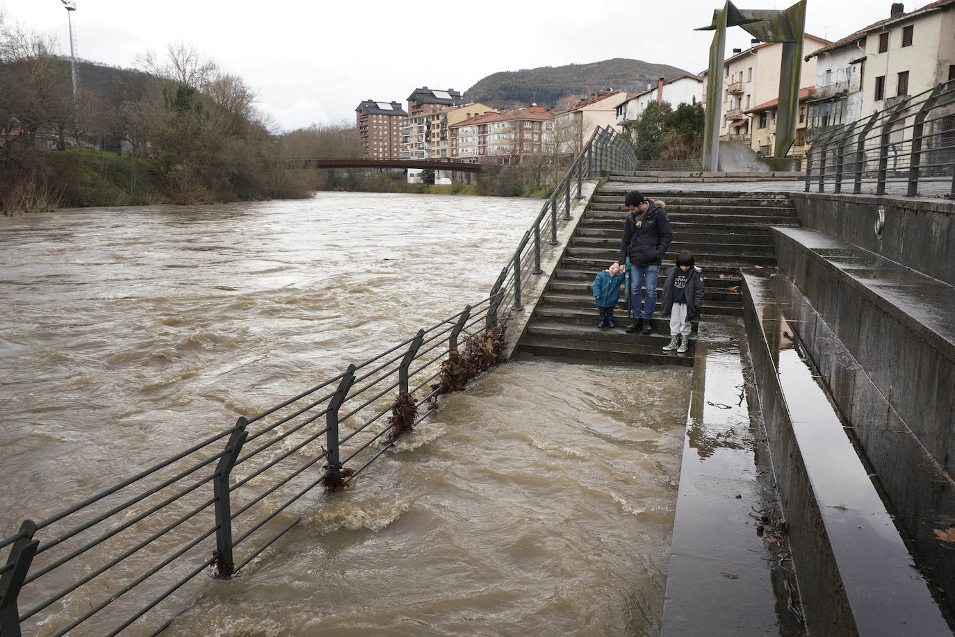 El río Oria, a su paso por Andoain.