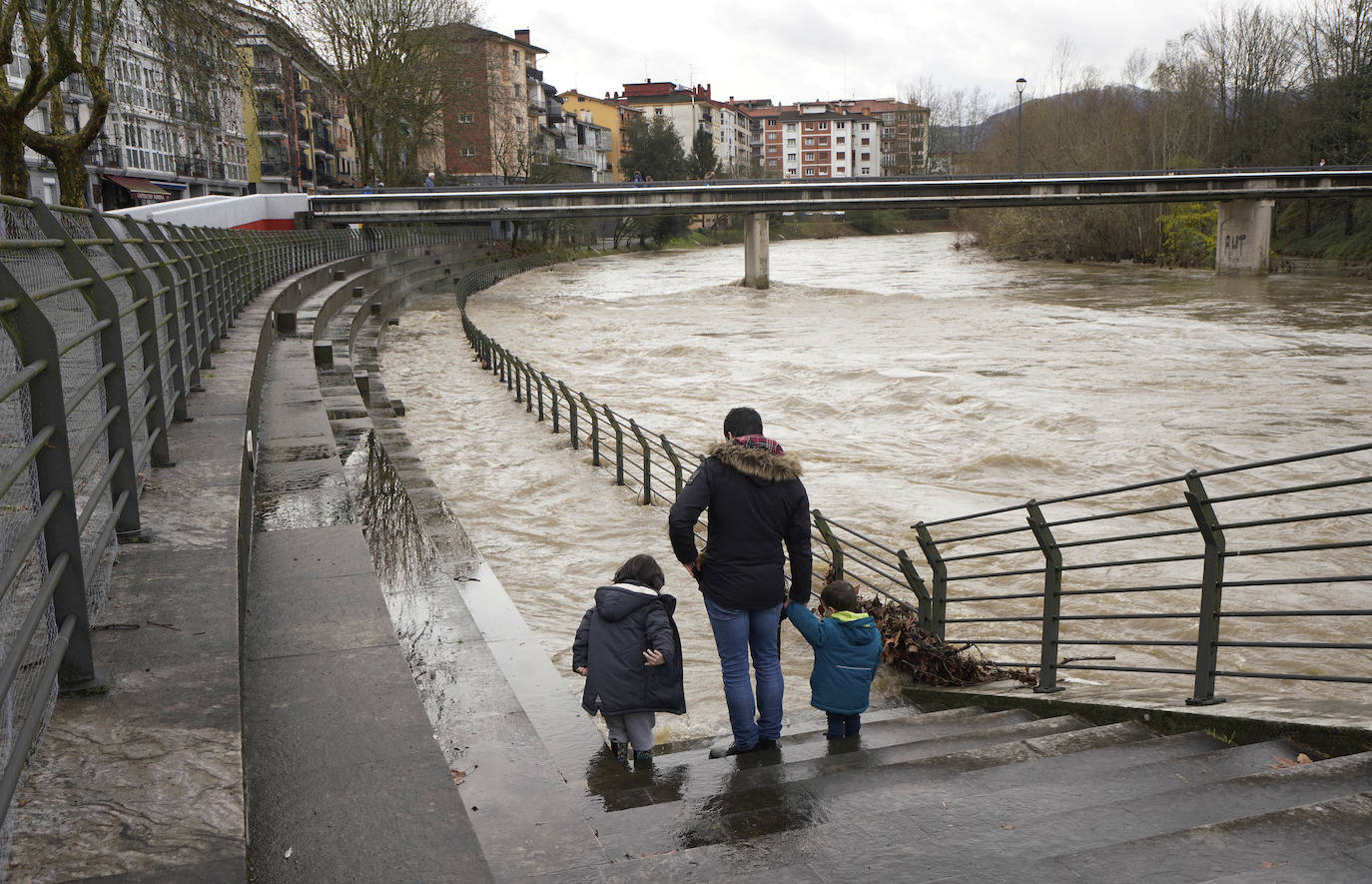 El río Oria, a su paso por Andoain.