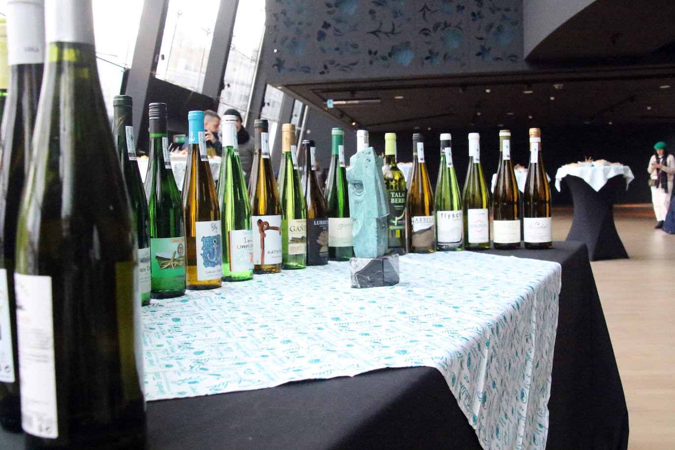 Fotos: El temporal no puede con la fiesta del txakoli