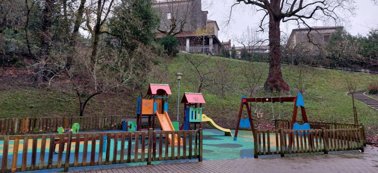 El parque de juegos de Murgia será el primero que se acometerá dentro de los cambios previstos. 