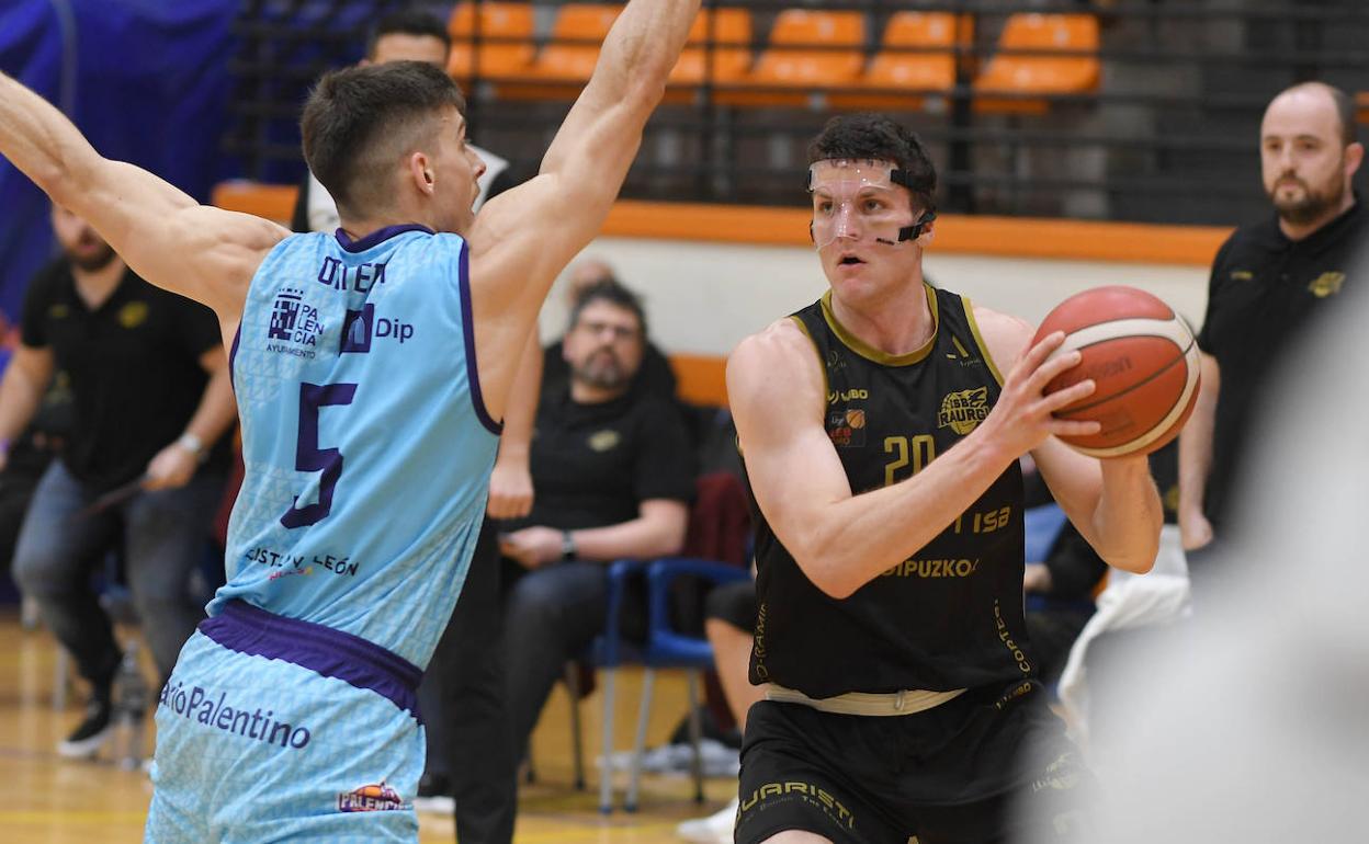 Kevin Buckingham busca a un compañero.