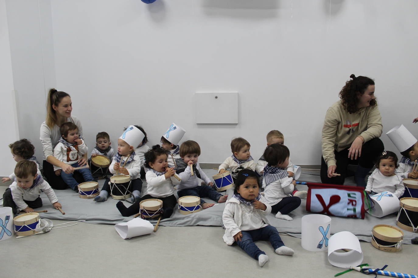 Fotos: Los &#039;coles&#039; de Azpeitia, listos para la Tamborrada Infantil