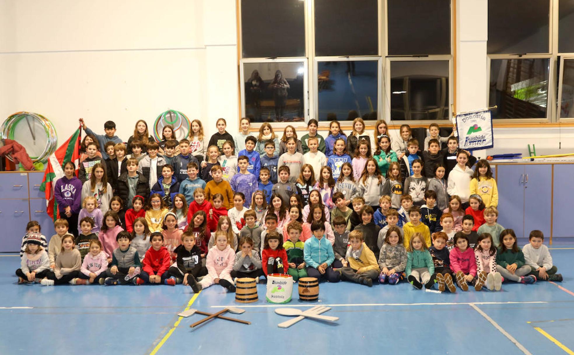 Ikasbide. Tamborrada infantil