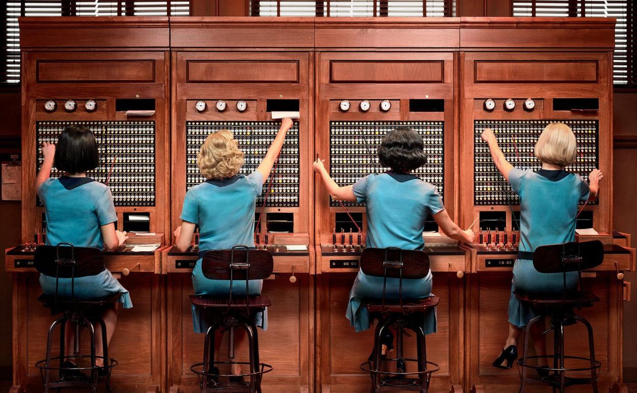 'Las chicas del cable' dan vida en la serie televisiva a las primeras telefonistas. 