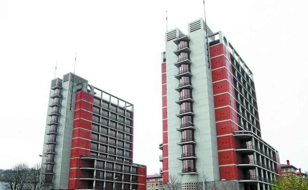 Las torres de Hacienda en Errotaburu.