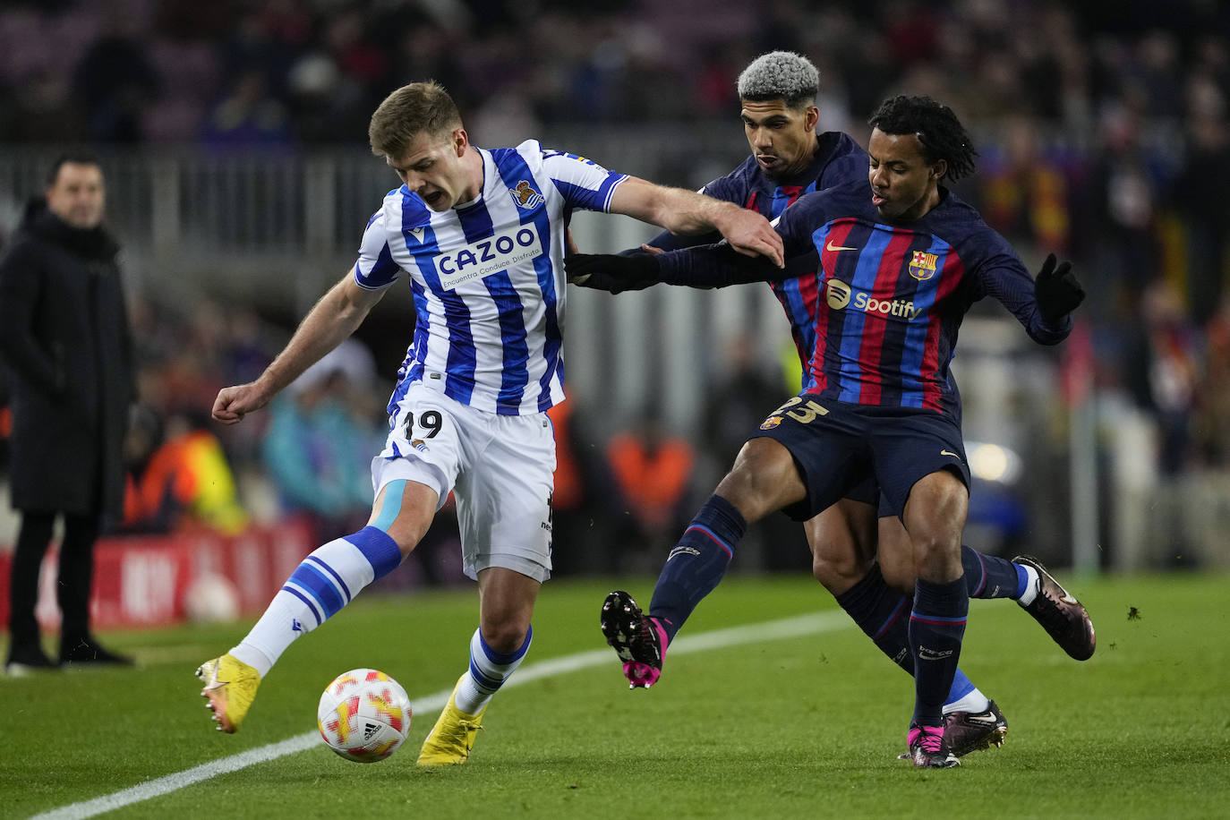 Fotos: Derrota de la Real ante el Barcelona