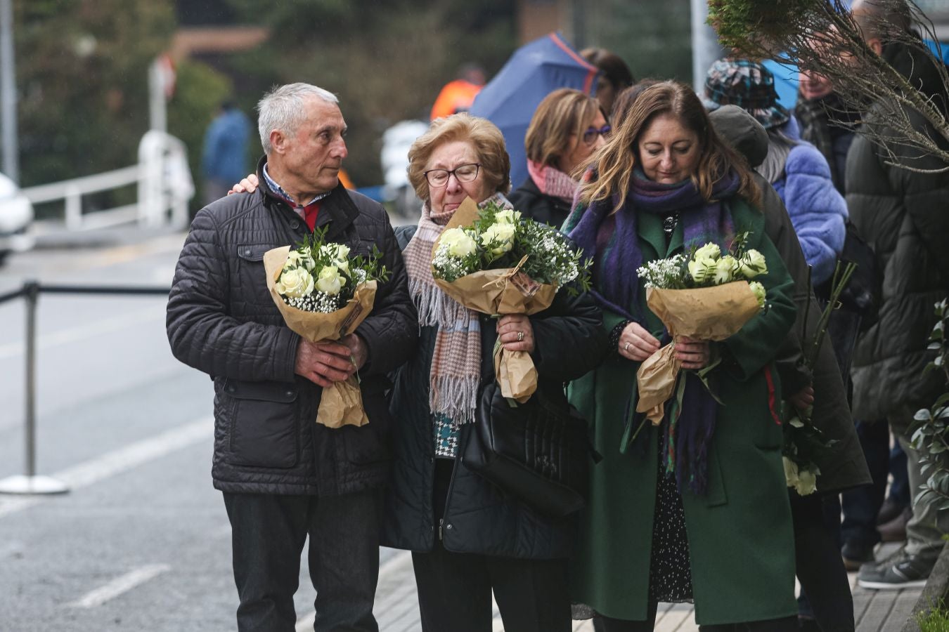 Fotos: Homenaje a dos guardias civiles en Egia