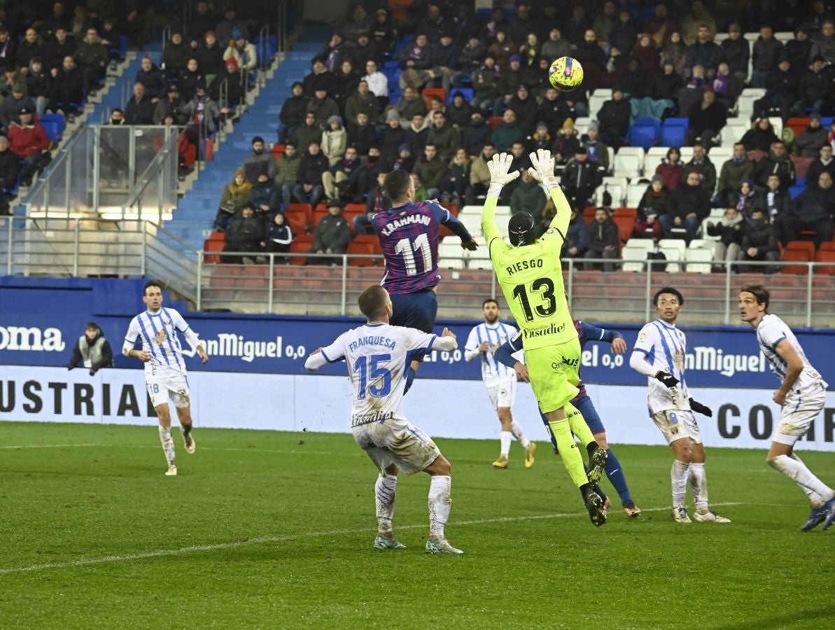 Fotos: El Eibar empata en casa ante el Leganés
