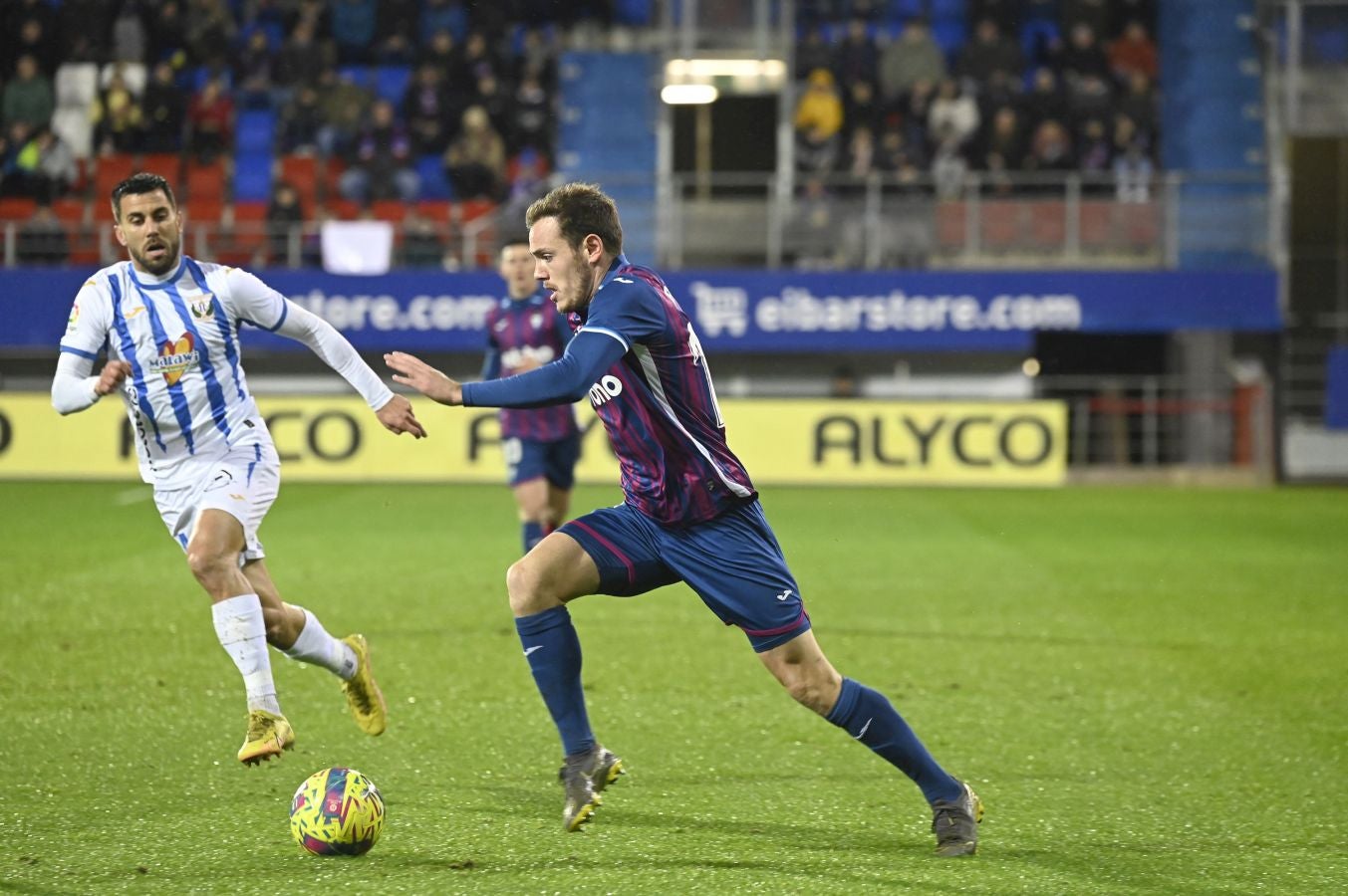 Fotos: El Eibar empata en casa ante el Leganés