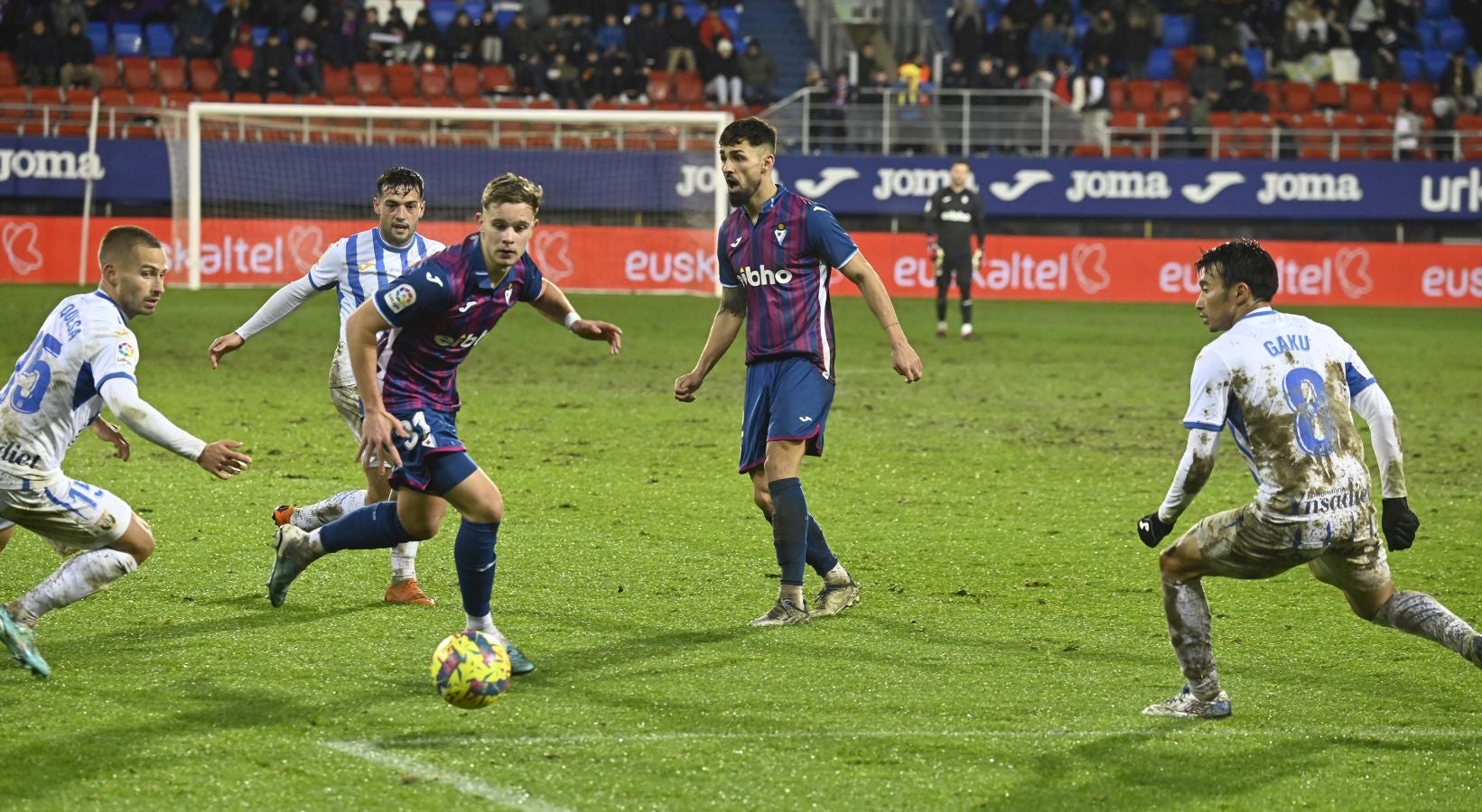 Fotos: El Eibar empata en casa ante el Leganés
