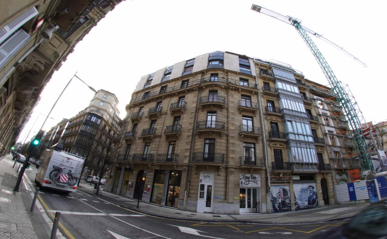 La fachada del edificio donde ha sucedido el último accidente laboral. 