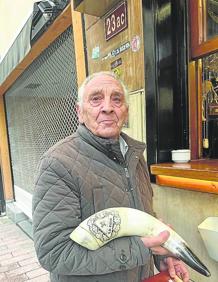 Imagen secundaria 2 - «El trabajo artesano manual sigue siendo muy desagradecido»