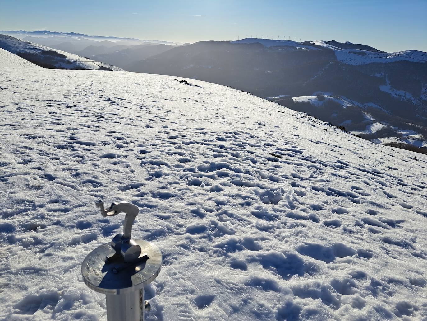 Fotos: Eguzkizko Muinoa, entre nieve y rayos de sol