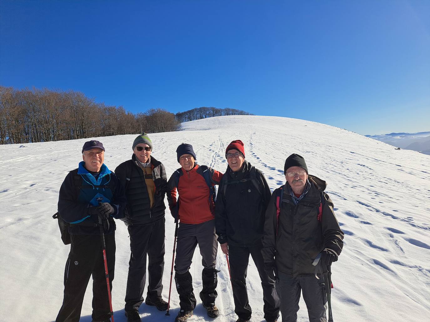 Fotos: Eguzkizko Muinoa, entre nieve y rayos de sol