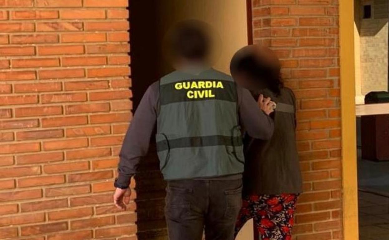 Imagen de la operación facilitada por la Guardia Civil