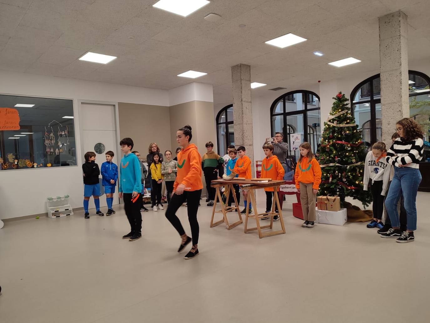 Fotos: Ezagutu Tolosako Herrikideko ikasleak