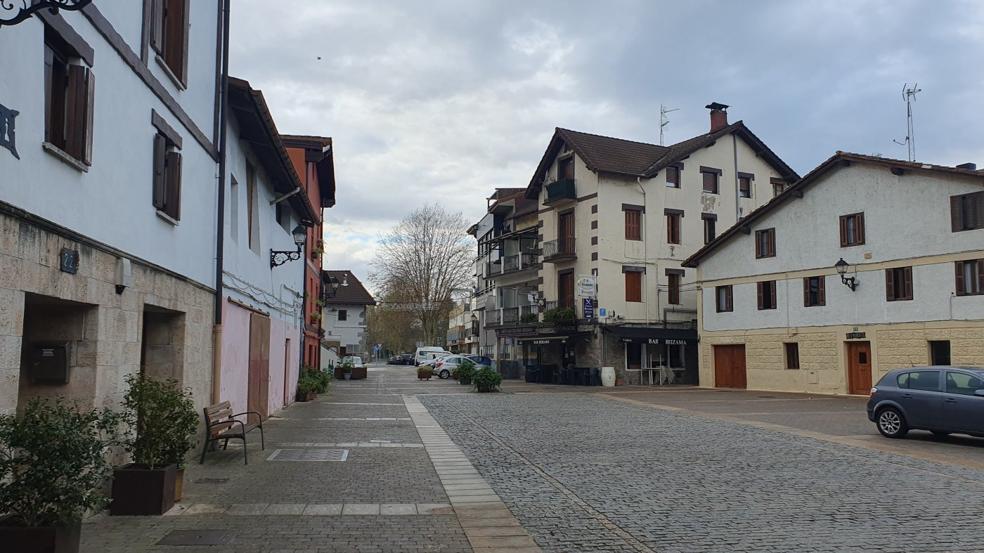 Casco Histórico. Las casas más antiguas de Ergobia se encuentran en la plaza.