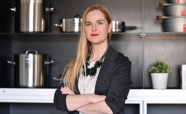 Izaskun Larrañaga | Consejera delegada de Lacor Ibili: «Los jóvenes tienen ya el chip de la igualdad de oportunidades»