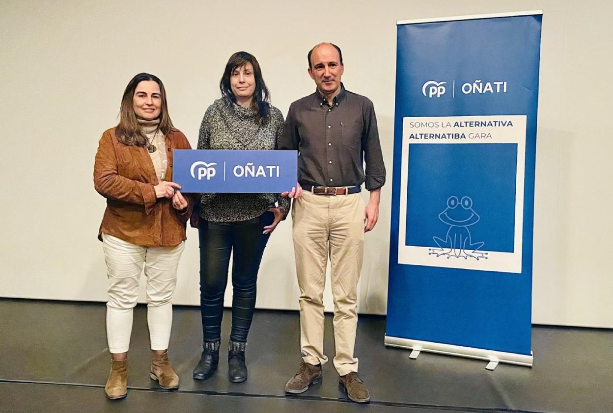 Olaran, Korkostegi y Guisado Balanzategui, ayer en la presentación realizada en kultur etxea. 