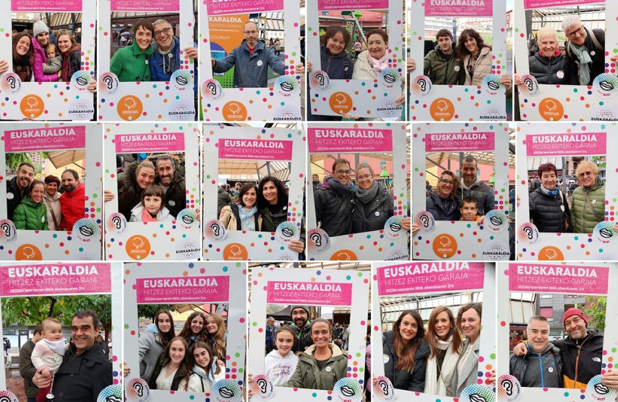 Euskaraldiari babesa emateko jarritako Photocoll-era gerturatu ziren hainbat herritar. 