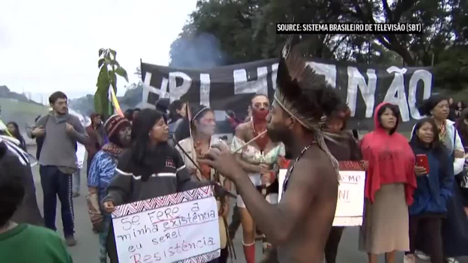 Indígenas guaraníes cortan la entrada a Sao Paulo