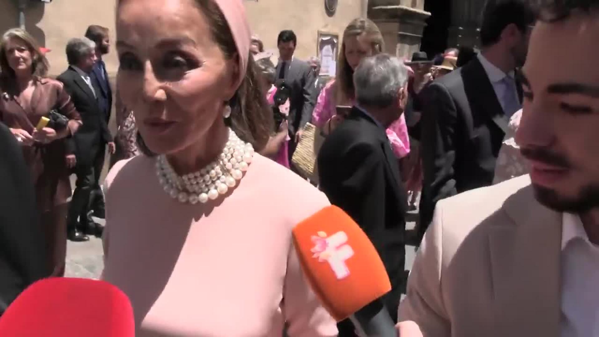 Isabel Preysler Y Alfonso Díez Pasan La Noche En El Mismo Hotel Tras ...