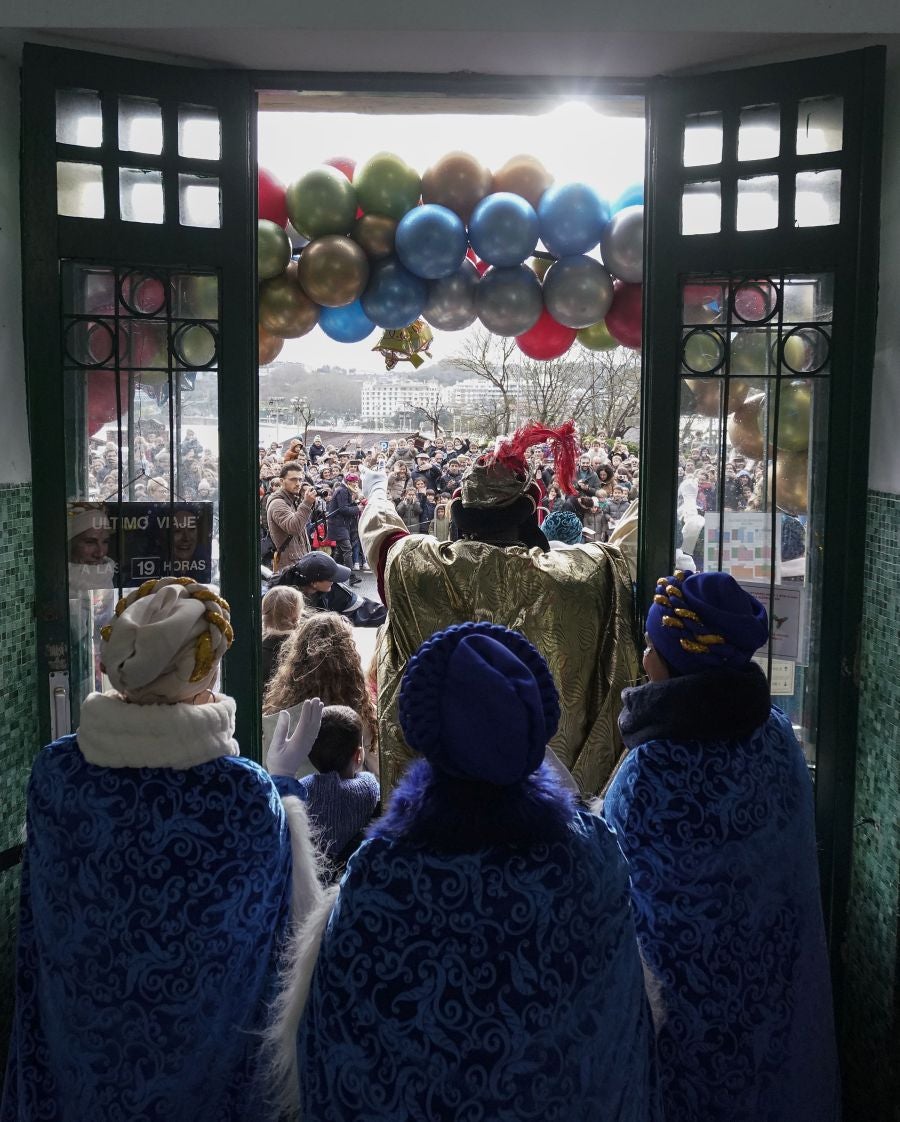 Los Reyes Magos reparten ilusión