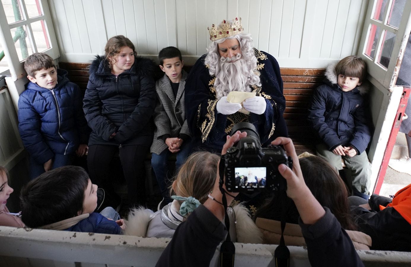 Los Reyes Magos reparten ilusión