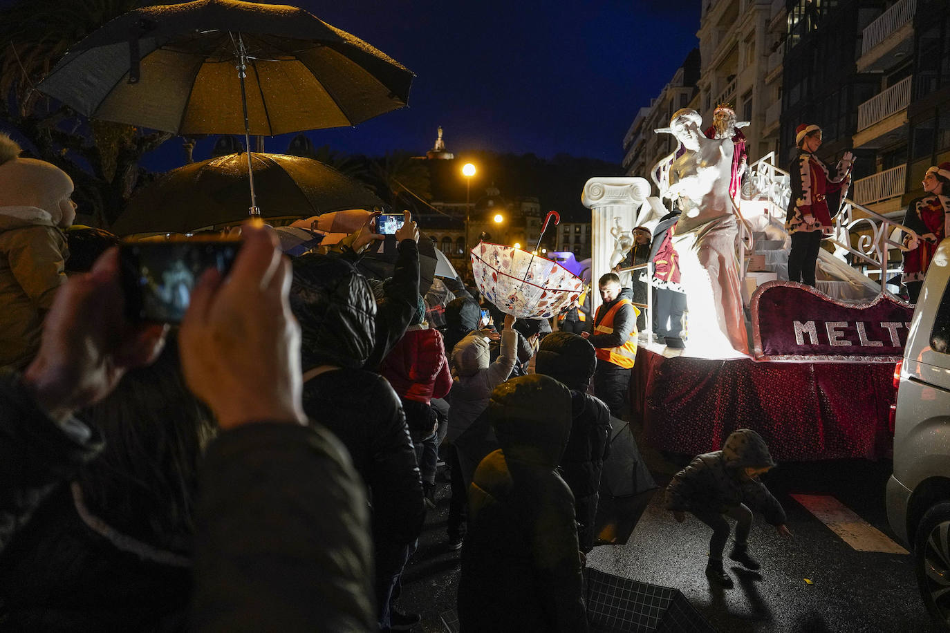 Una cabalgata de magia e ilusión en Donostia