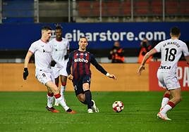 El Eibar buscaba la clasificación para los octavos de final de la Copa del Rey ante el Athletic.