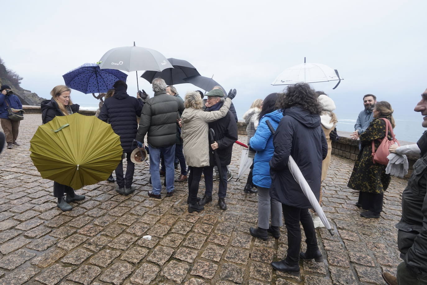Homenaje de la familia Chillida en el Peine del Viento