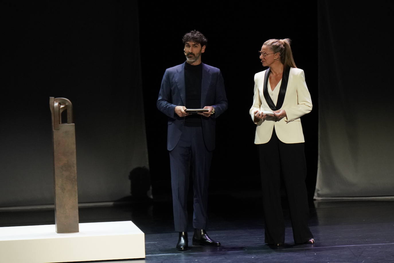 Homenaje a Chillida en el Victoria Eugenia