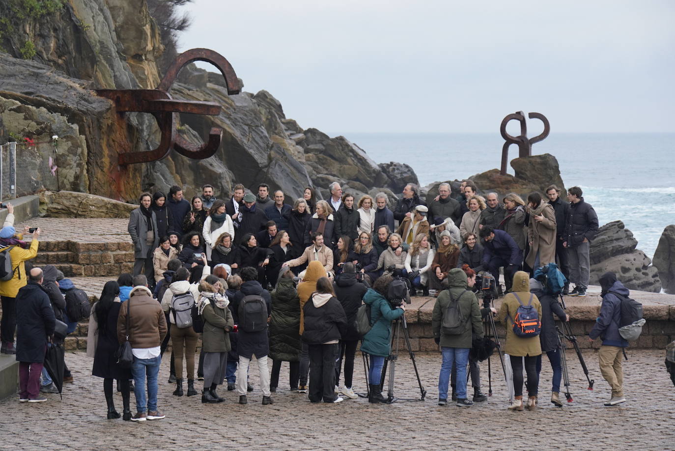 Homenaje de la familia Chillida en el Peine del Viento