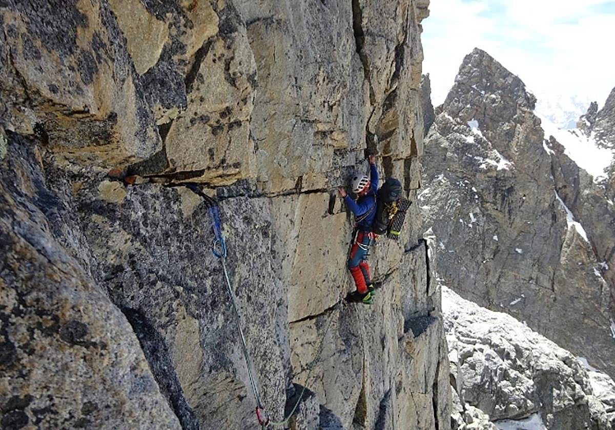 El premio a la mejor actividad de escalada en hielo y drytooling fue para Santiago Padrós.