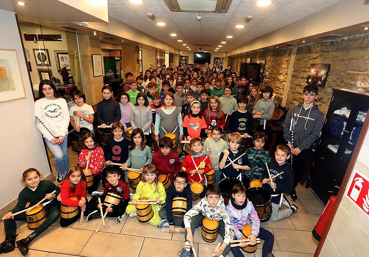 Unión Artesana 150 Haur Danborrada