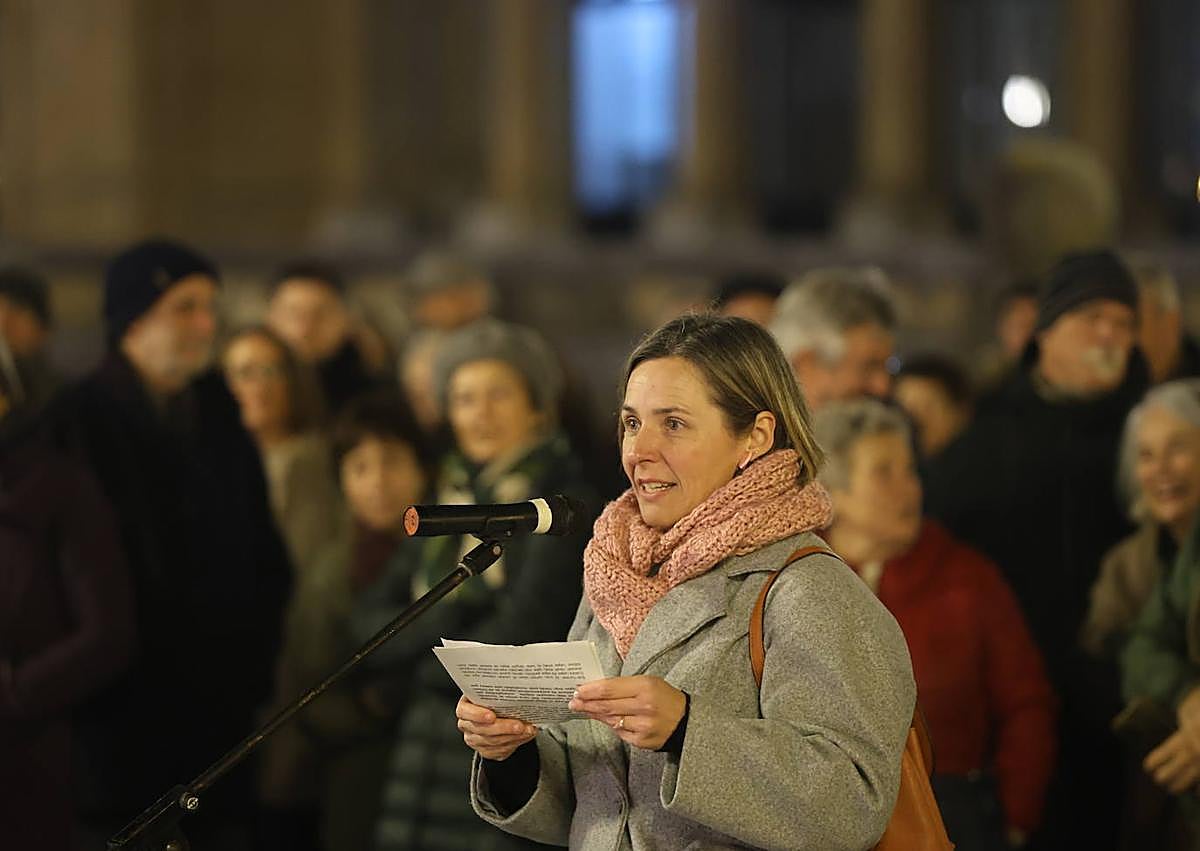 Imagen secundaria 1 - «Euskararen biziberritzea helburu duten neurrien kontrako enegarren erabakia da»