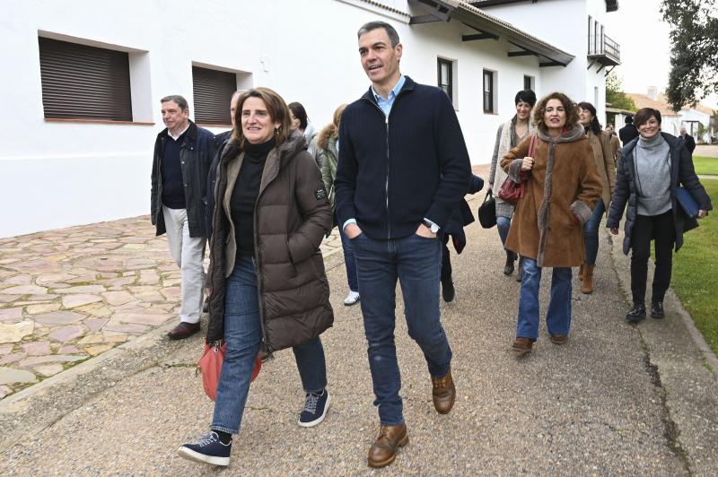 Una cuerda floja con nudos