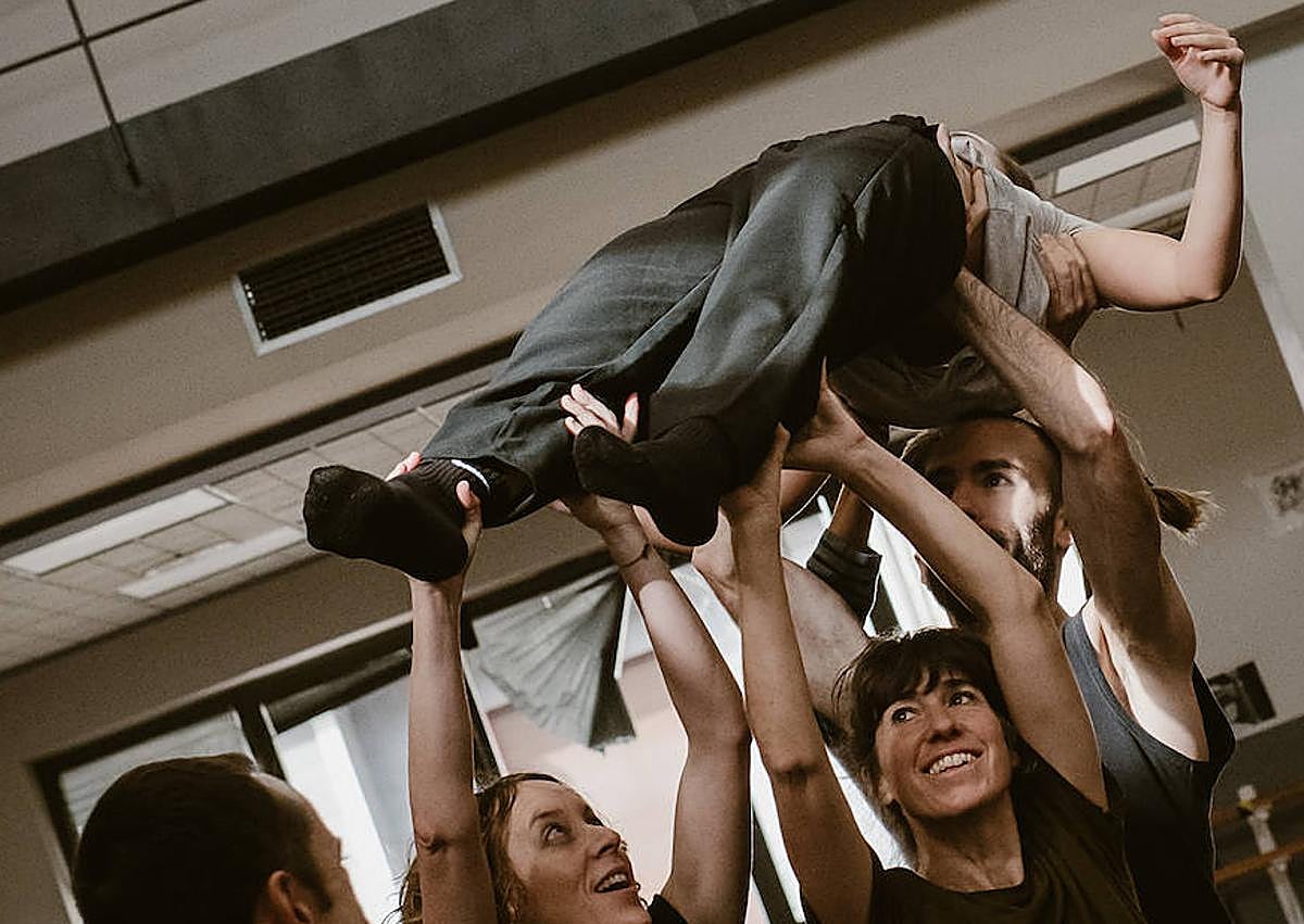 Imagen secundaria 1 - Kukai se alía en &#039;Txalaparta&#039; con el coreógrafo Jesús Rubio Gamo para dar «un paso más allá»