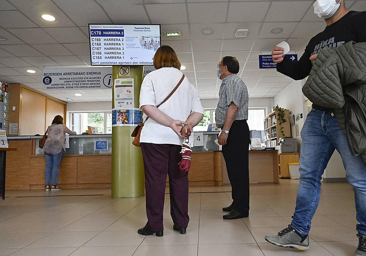 Los médicos de familia son los sanitarios que más horas extra hacen en el territorio