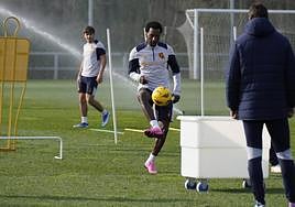 Sheraldo Becker ha participado en el entrenamiento de este viernes.