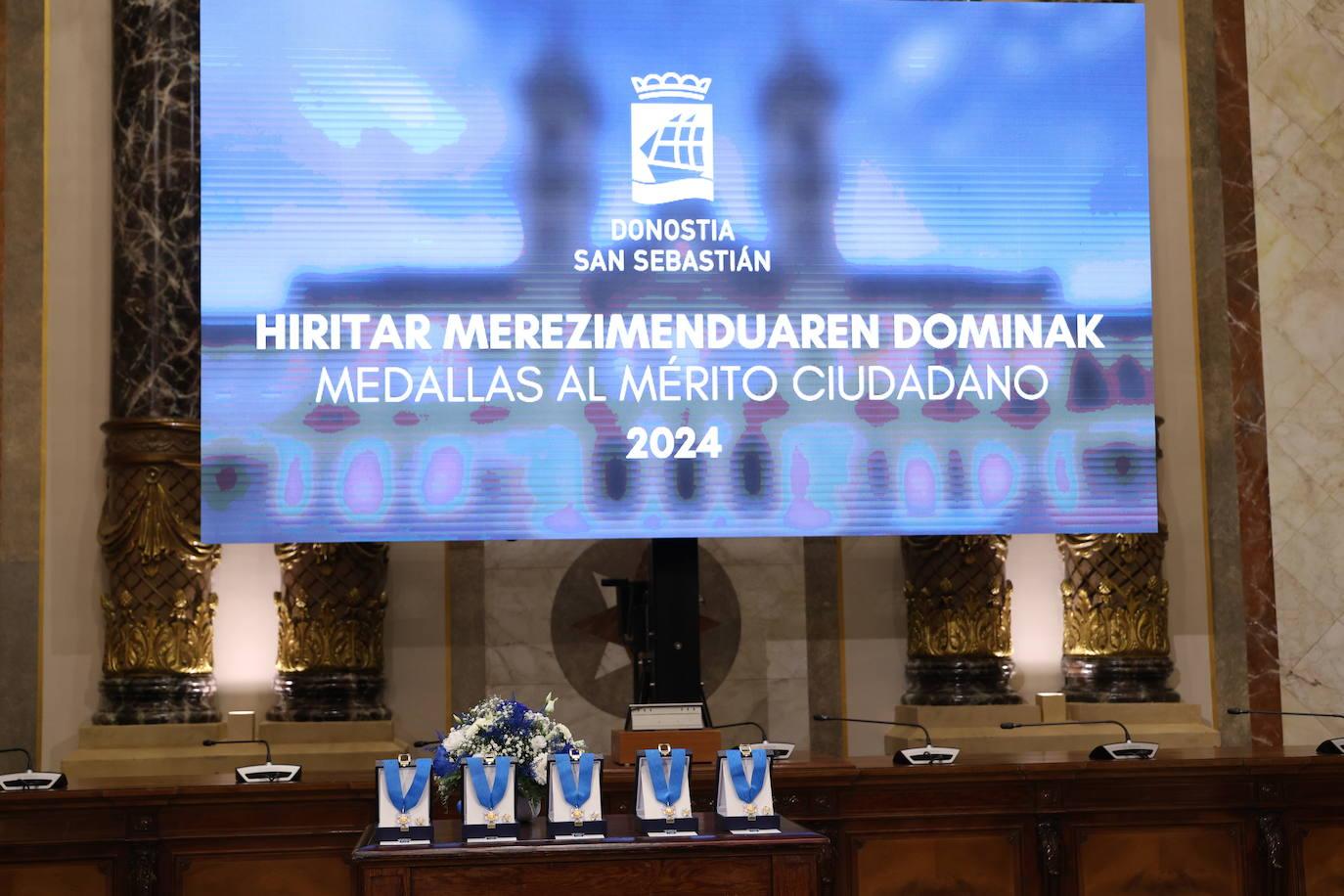 La entrega de Medallas al Mérito Ciudadano, en imágenes