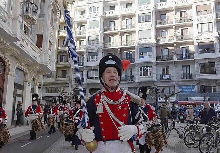 Gros vibra y baila al ritmo de Itxas-Gain