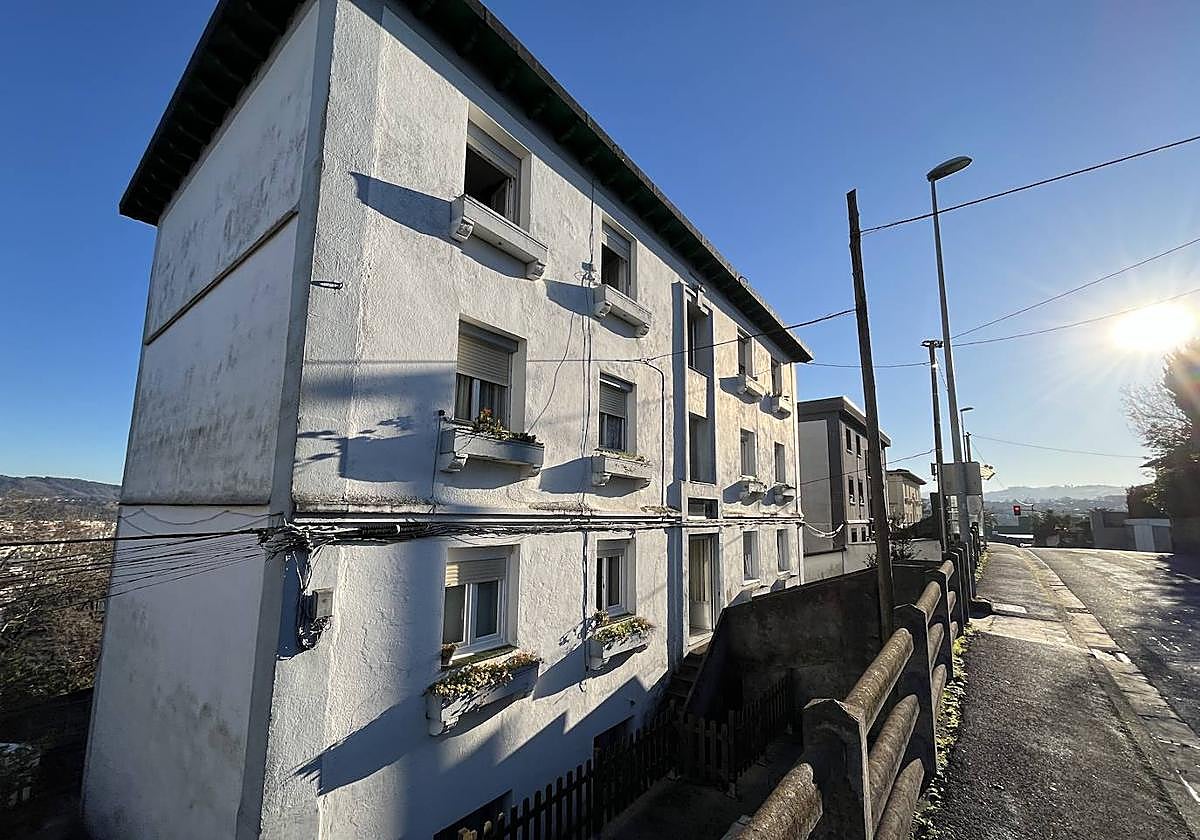 Edificio del Alto de Errondo donde ha ocurrido el incendio