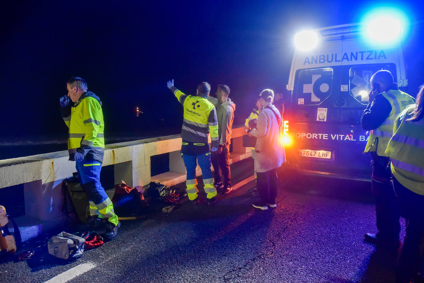 Así fue el rescate del naufragio cerca de Zumaia