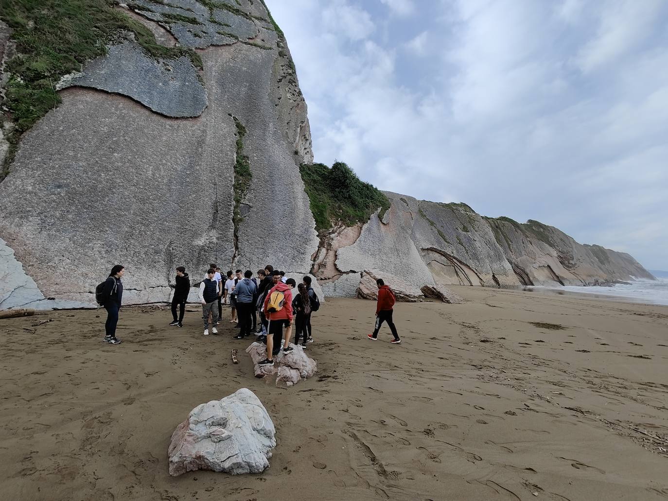 Oianguren institutuko DBH4ko ikasleak ezagutu