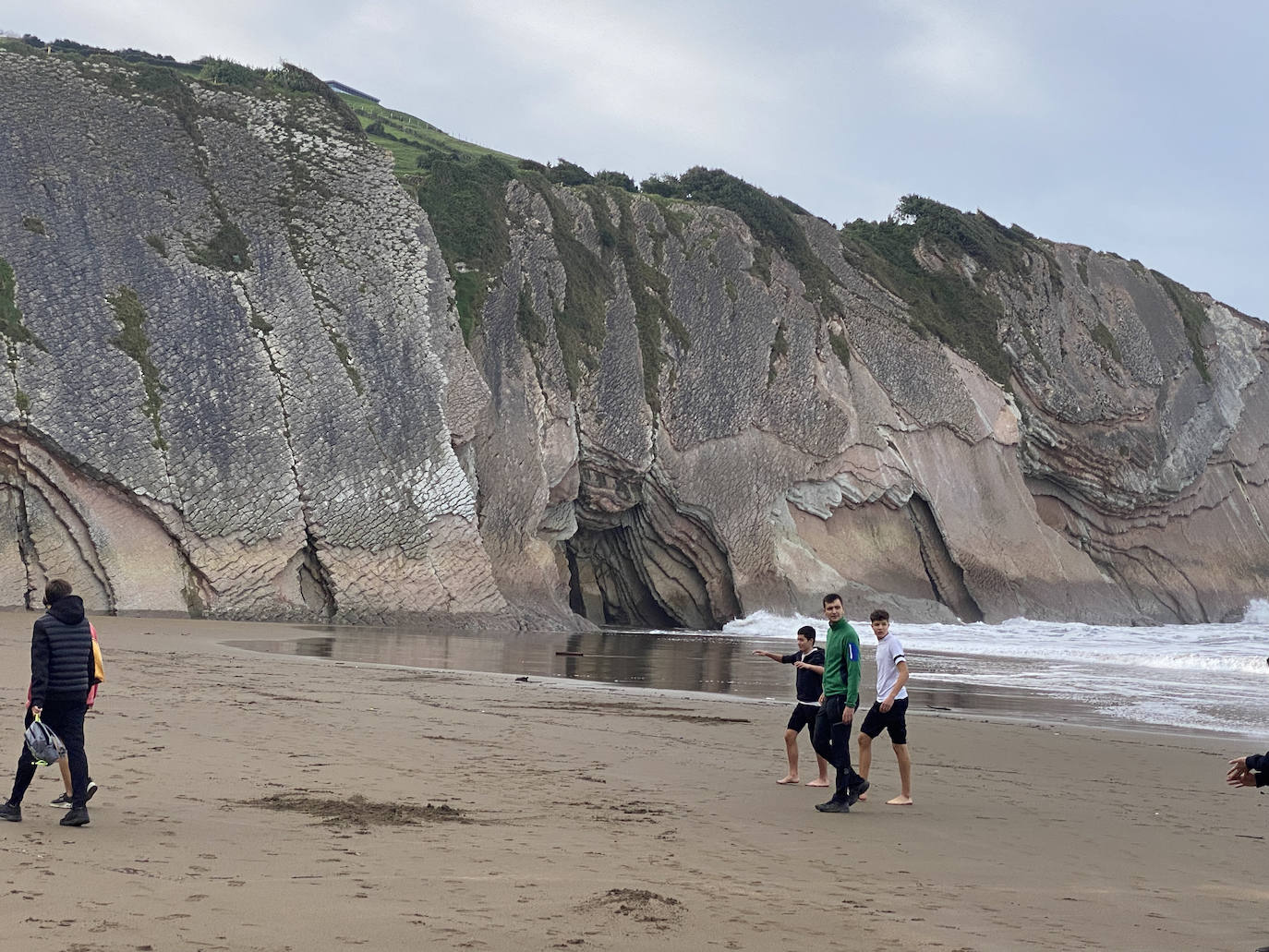 Oianguren institutuko DBH4ko ikasleak ezagutu