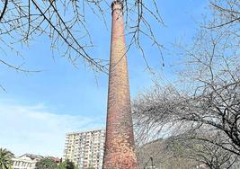 El Ayuntamientodestaca su valor comosímbolo y testigo del desarrollo industrial.